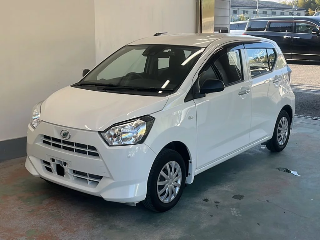 Daihatsu Mira e:S LA350S 2020